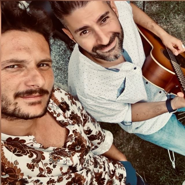Duo acustico con vasto repertorio di musica italiana